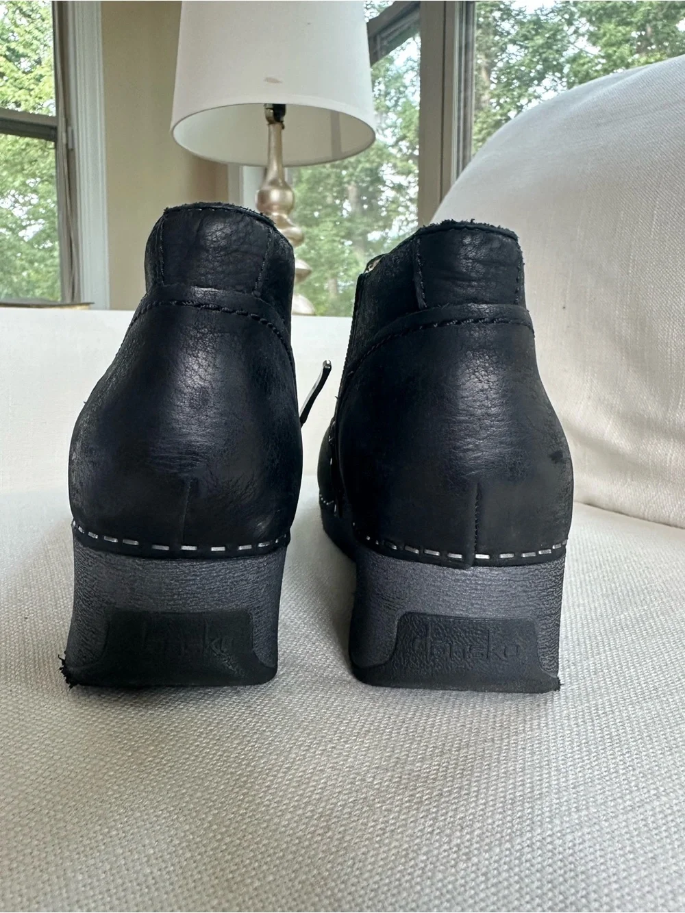 Dansko Women’s Size 39 (8.5-9) Black Leather Wedge Ankle Boots Side Zip
